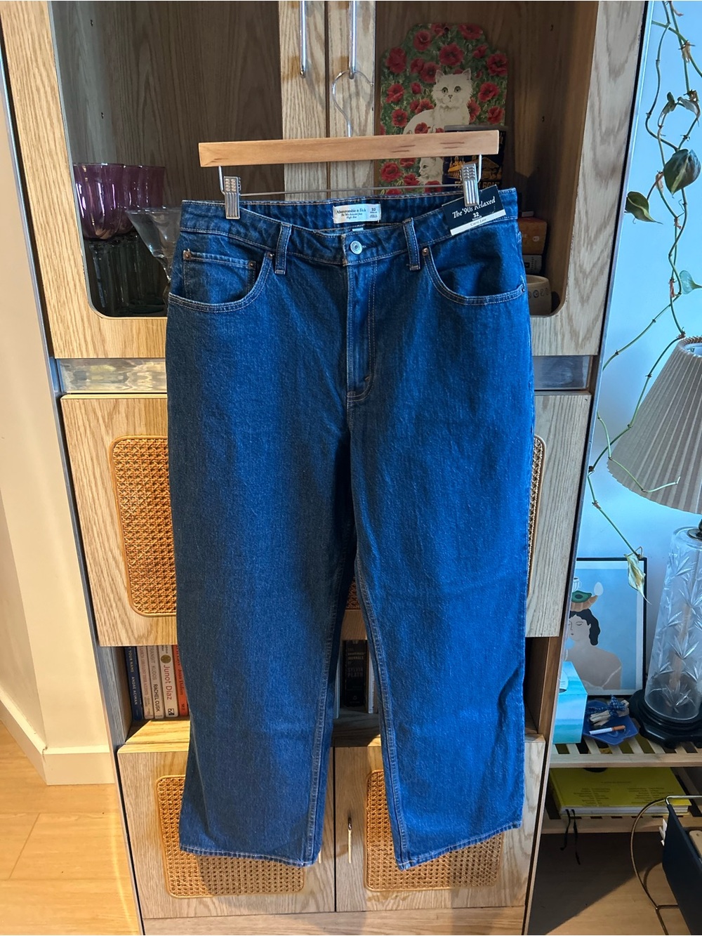 NWT Abercrombie & Fitch High Rise 90s Relaxed Curve Love Jeans Size 32R